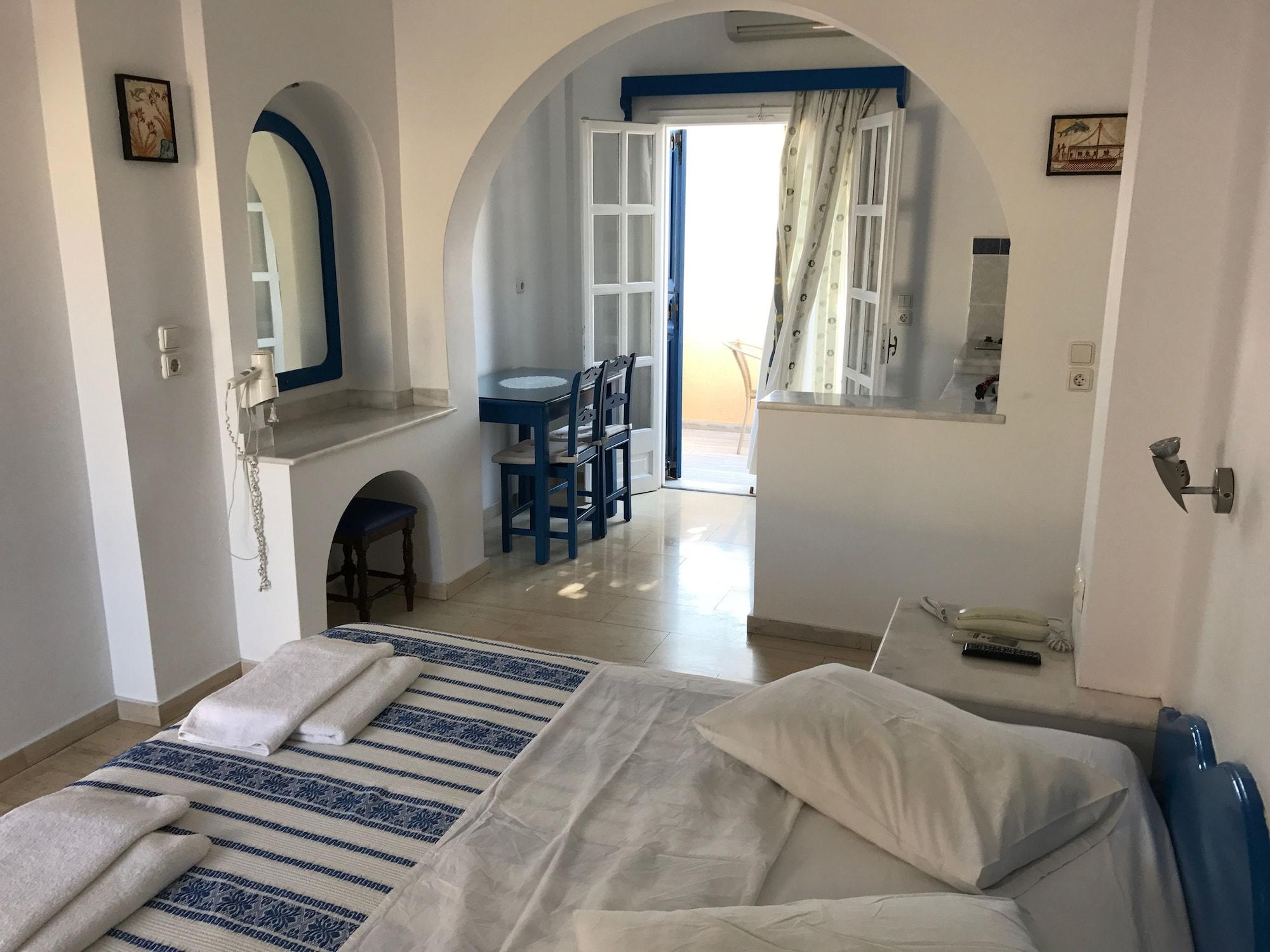 Dioskouri Art Villas Kamari  Ngoại thất bức ảnh